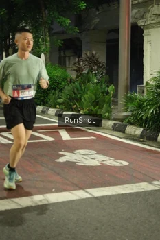 Runner Photo 4209014