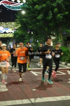 Runner Photo 4209038