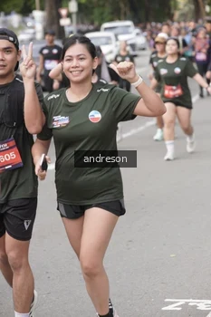 Runner Photo 4209055