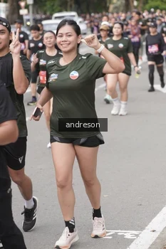 Runner Photo 4209056