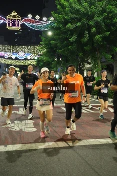 Runner Photo 4209060