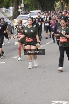 Runner Photo 4209069