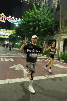 Runner Photo 4209109