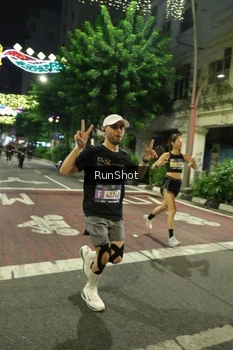 Runner Photo 4209111