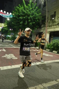 Runner Photo 4209112