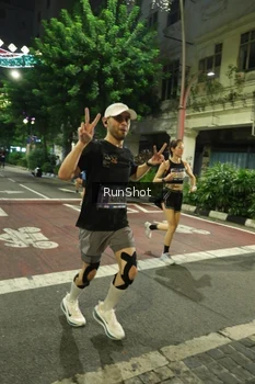 Runner Photo 4209119