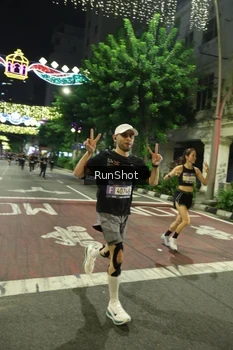 Runner Photo 4209123