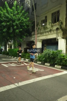 Runner Photo 4209128