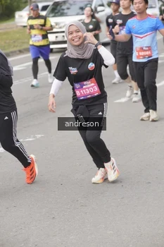 Runner Photo 4209130