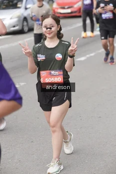 Runner Photo 4209189