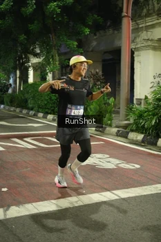 Runner Photo 4209216