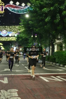 Runner Photo 4209219