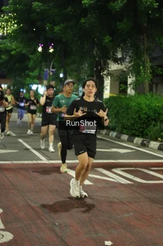 Runner Photo 4209226