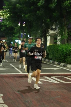 Runner Photo 4209227