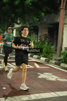 Runner Photo 4209230