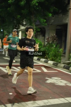 Runner Photo 4209234