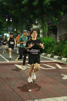 Runner Photo 4209235