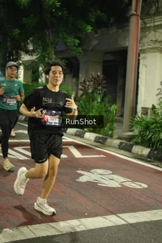 Runner Photo 4209236