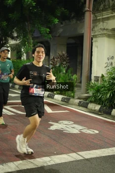 Runner Photo 4209240