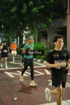 Runner Photo 4209246