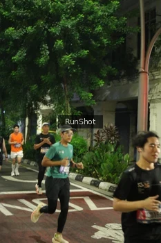 Runner Photo 4209247