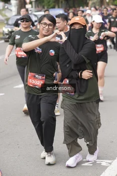 Runner Photo 4209275