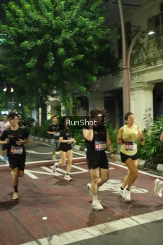 Runner Photo 4209309