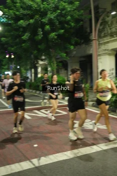 Runner Photo 4209313