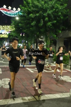Runner Photo 4209314