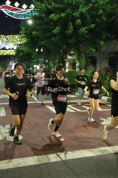 Runner Photo 4209316