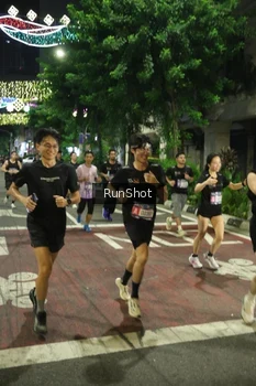 Runner Photo 4209317