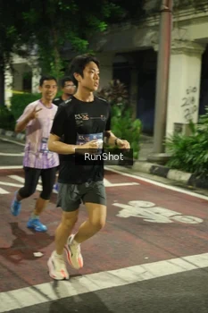 Runner Photo 4209338