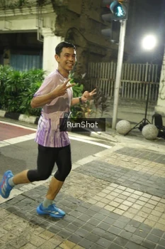 Runner Photo 4209368