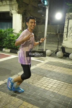 Runner Photo 4209369