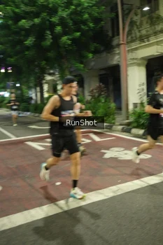 Runner Photo 4209379