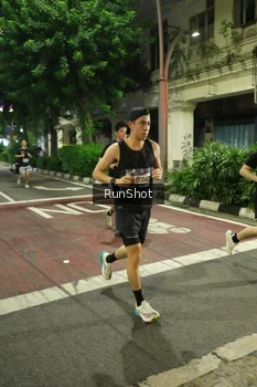 Runner Photo 4209382