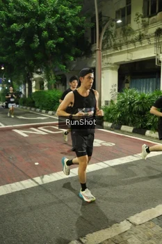 Runner Photo 4209384