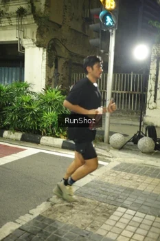 Runner Photo 4209399