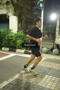 Runner Photo 4209401