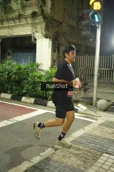 Runner Photo 4209402