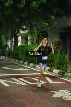Runner Photo 4209416