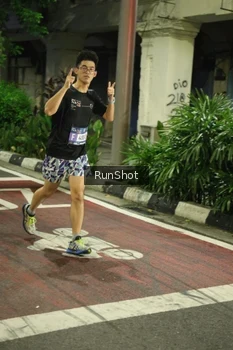Runner Photo 4209418