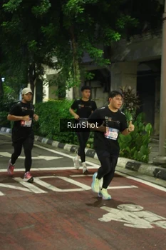 Runner Photo 4209560