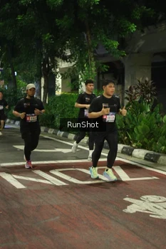 Runner Photo 4209567