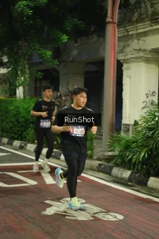 Runner Photo 4209568