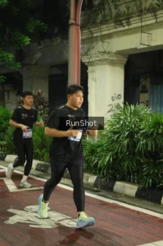 Runner Photo 4209569