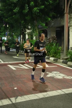 Runner Photo 4209591