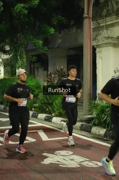 Runner Photo 4209592