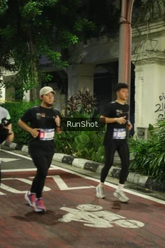 Runner Photo 4209597