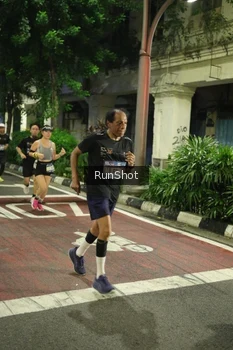 Runner Photo 4209603